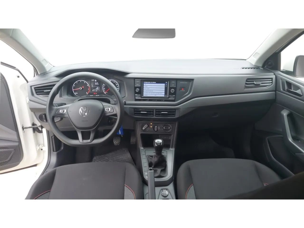 Volkswagen Polo Track 1.0 Flex 12V 5p, foto 14 de 14