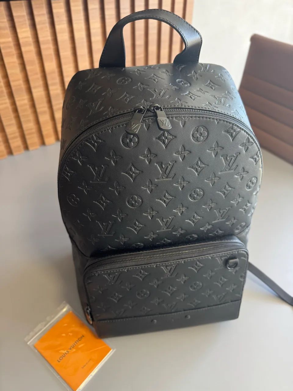 Mochila Louis Vuitton Monogram Eclipse - Luxo e Exclusividade NOVA