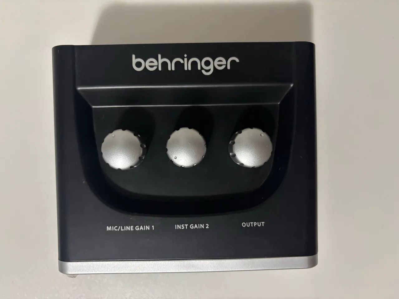 VENDO INTERFACE DE ÁUDIO BEHRINGER UM2 - Foto 3
