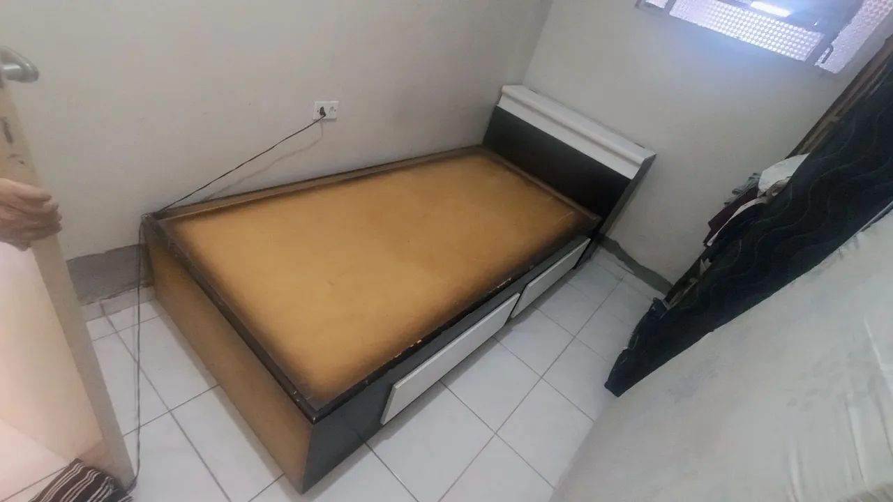 Cama com cabeceira baú - ? obs. Madeira  - Foto 4