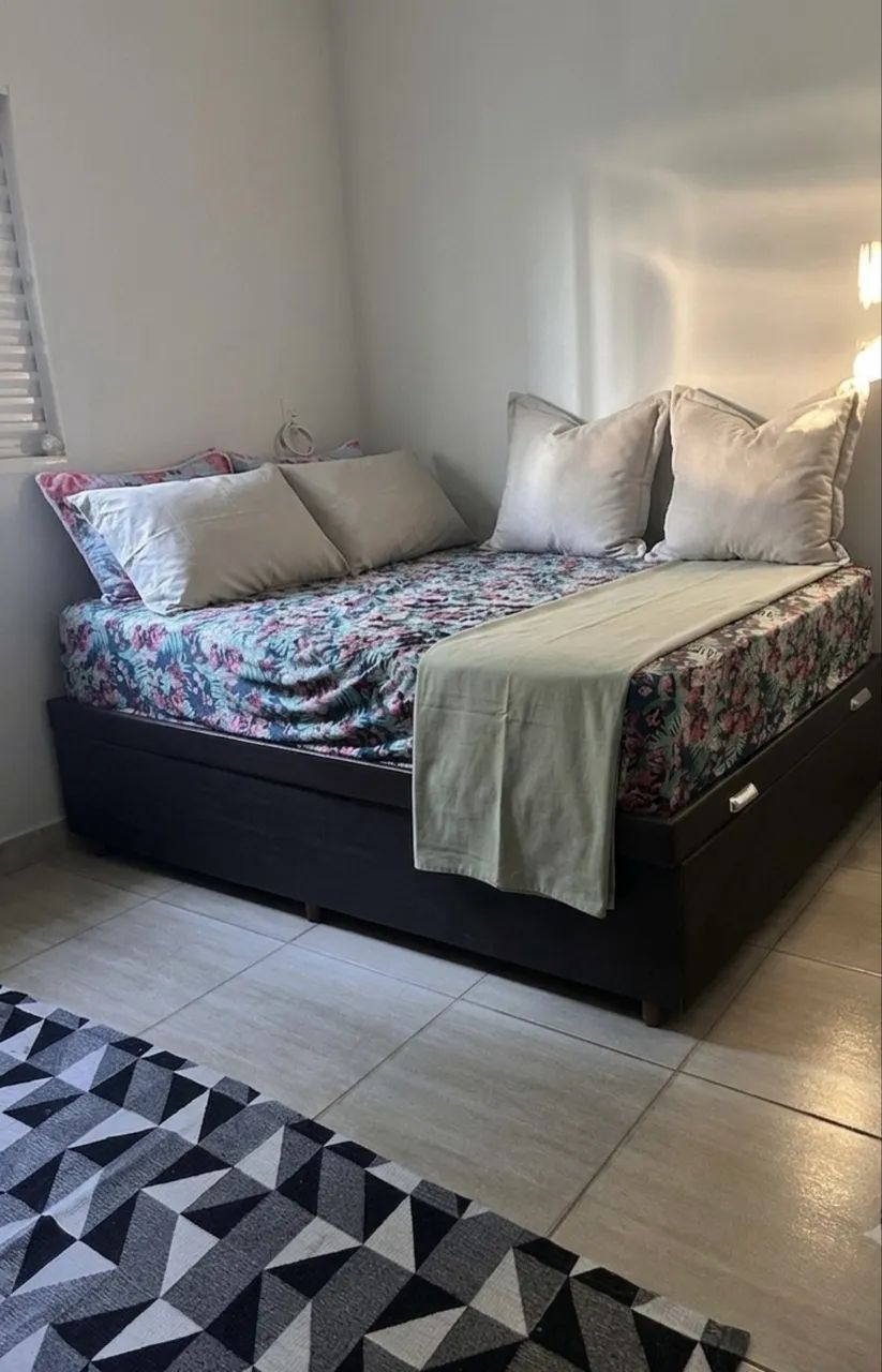 Cama box casal baú + colchão 