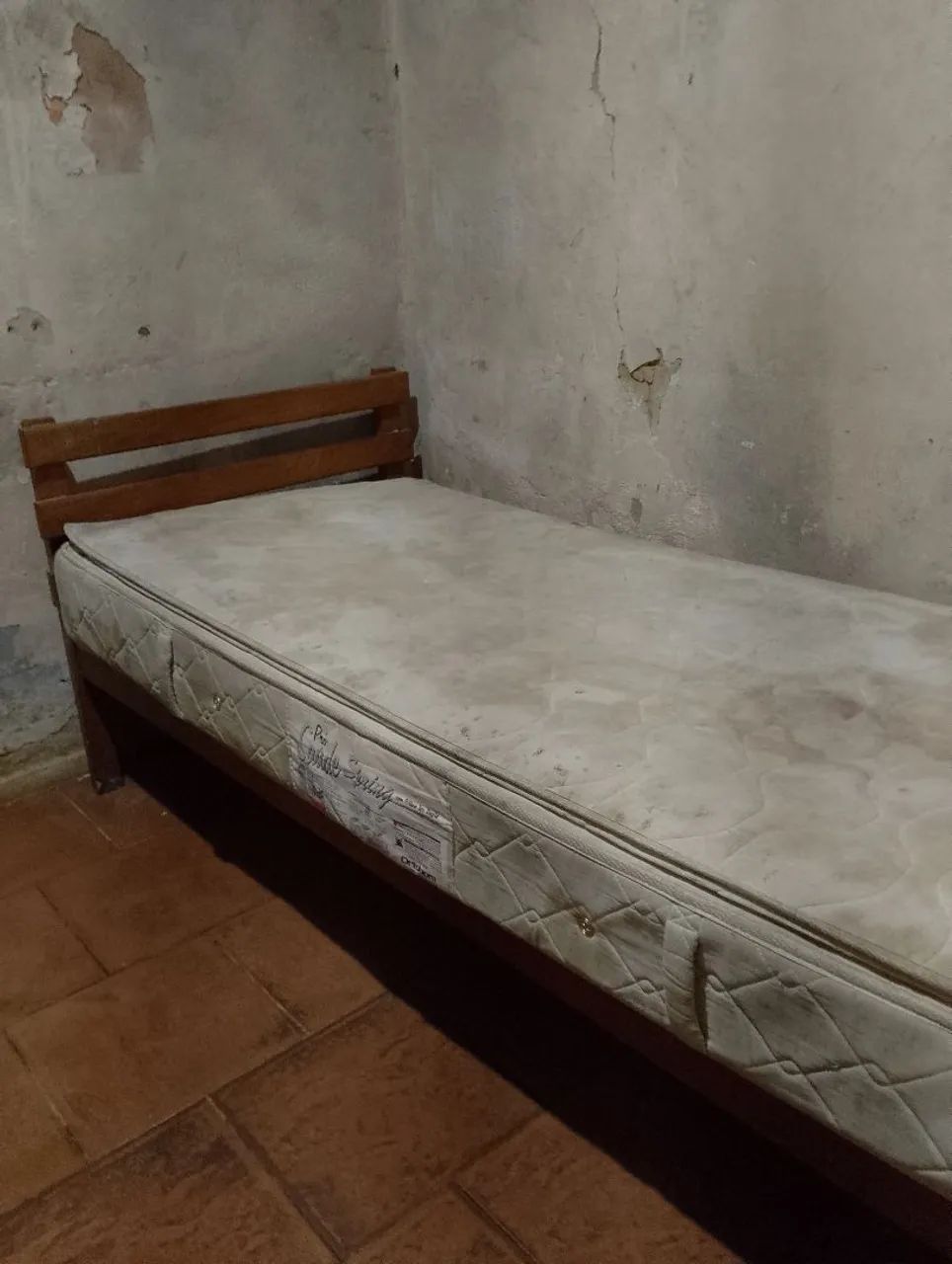 Cama de solteiro semi novo - Foto 3