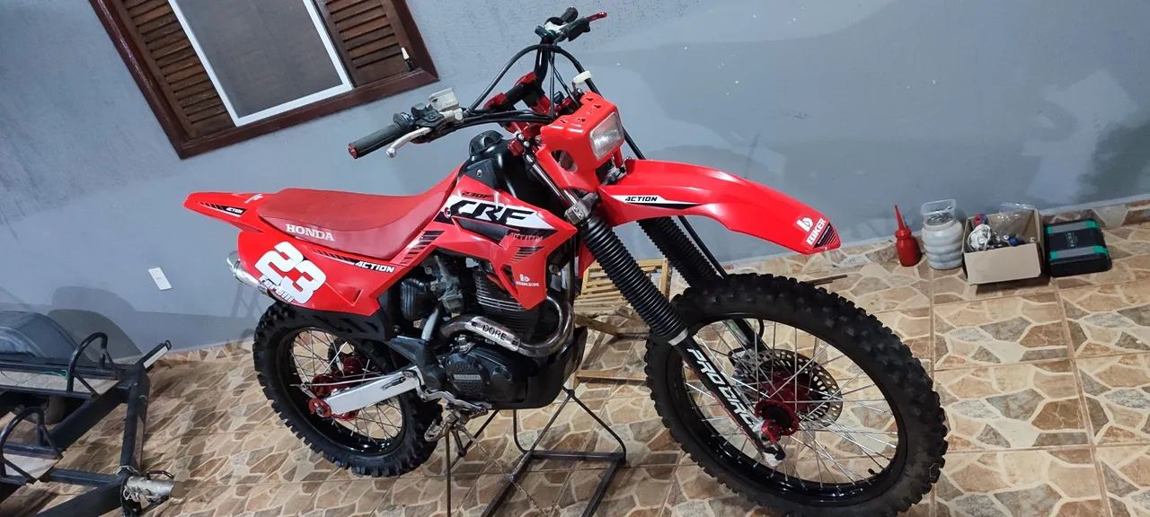 CRF 230F - Foto 2