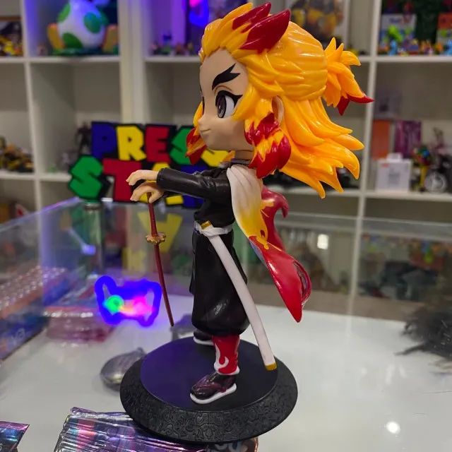 Action Figure- Kyojuro Rengoku -Demon Slayer - Foto 2