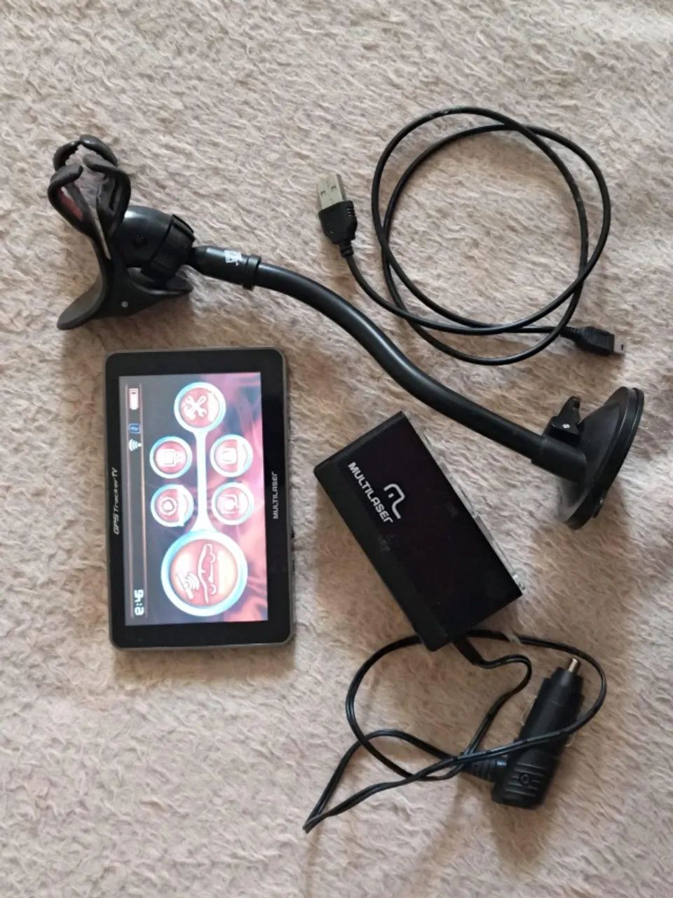 Vendo GPS Multilaser Tracker com tela de 5 polegadas, modelo clássico. - Foto 2