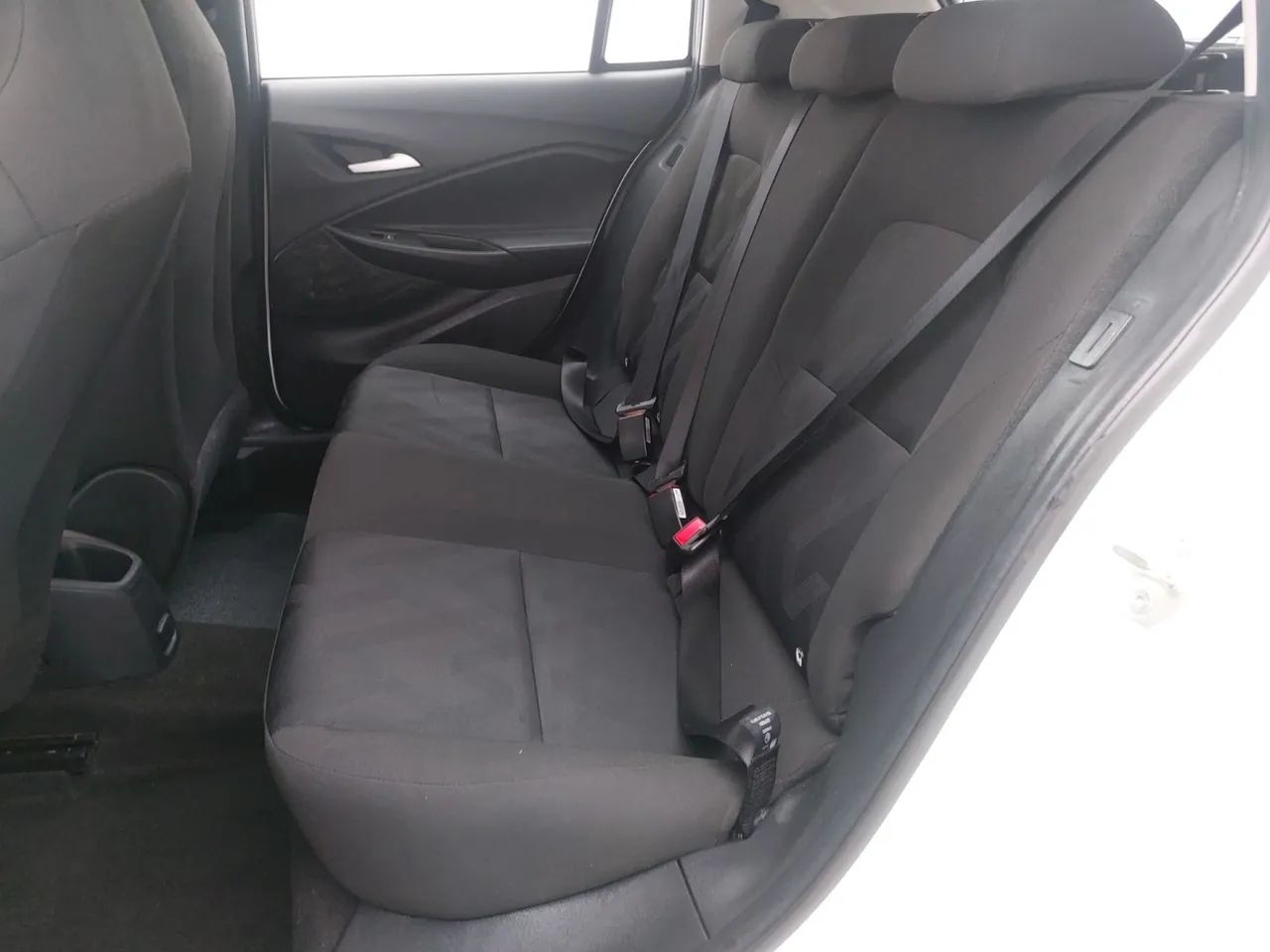 Chevrolet Onix Hatch 1.0 12V Flex Mec. 4P, foto 17 de 18