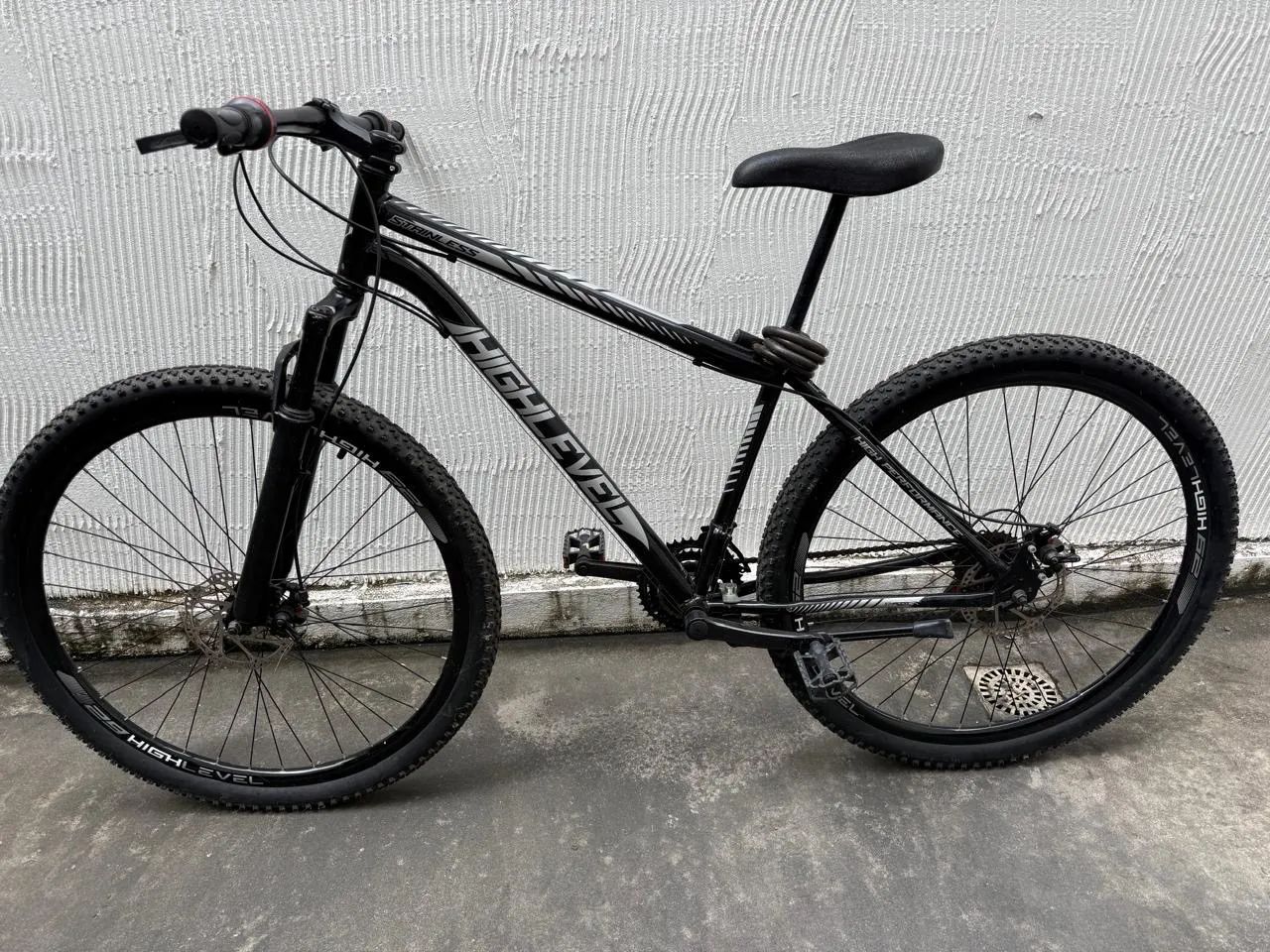 Bicicleta  - Foto 2