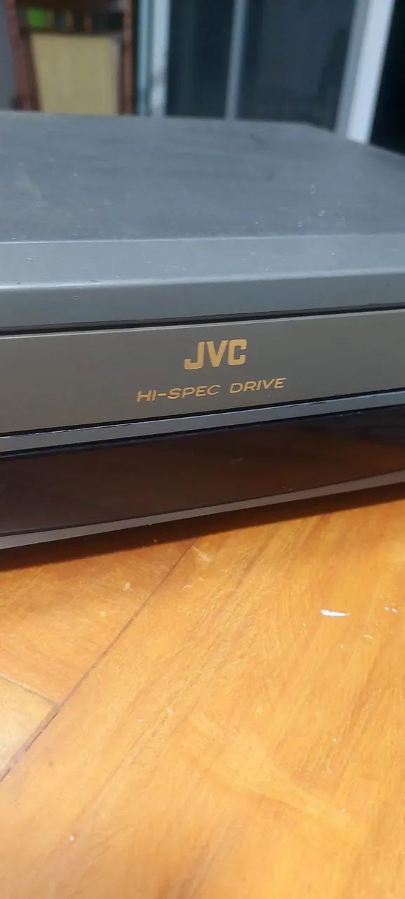 Vídeo cassete JVC 
