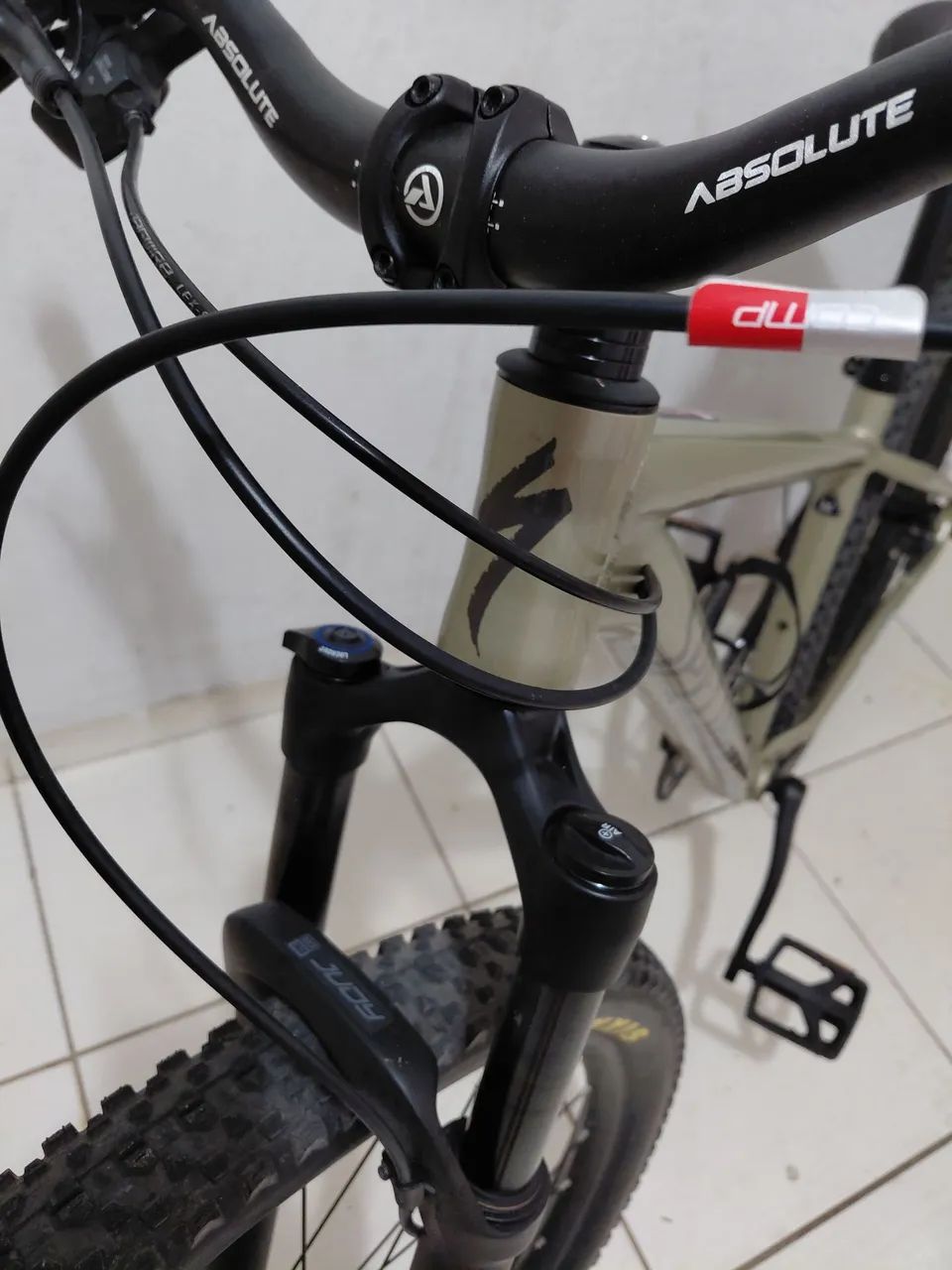 MOUNTAIN BIKE SPECIALIZED  - Foto 4