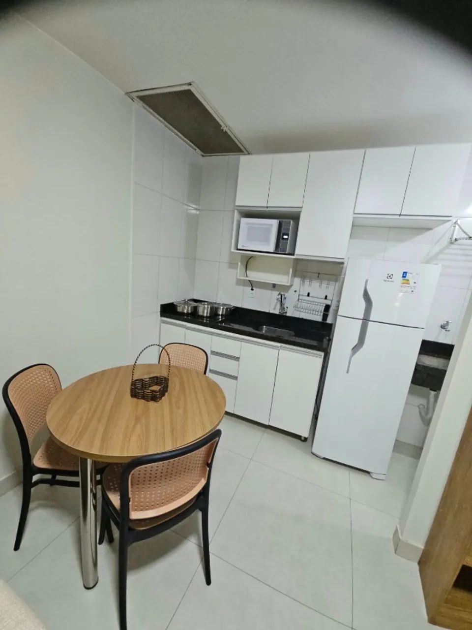 Kitinet na 716 e Apto 2qt na 703 norte. Ambos mobiliados. - Foto 3