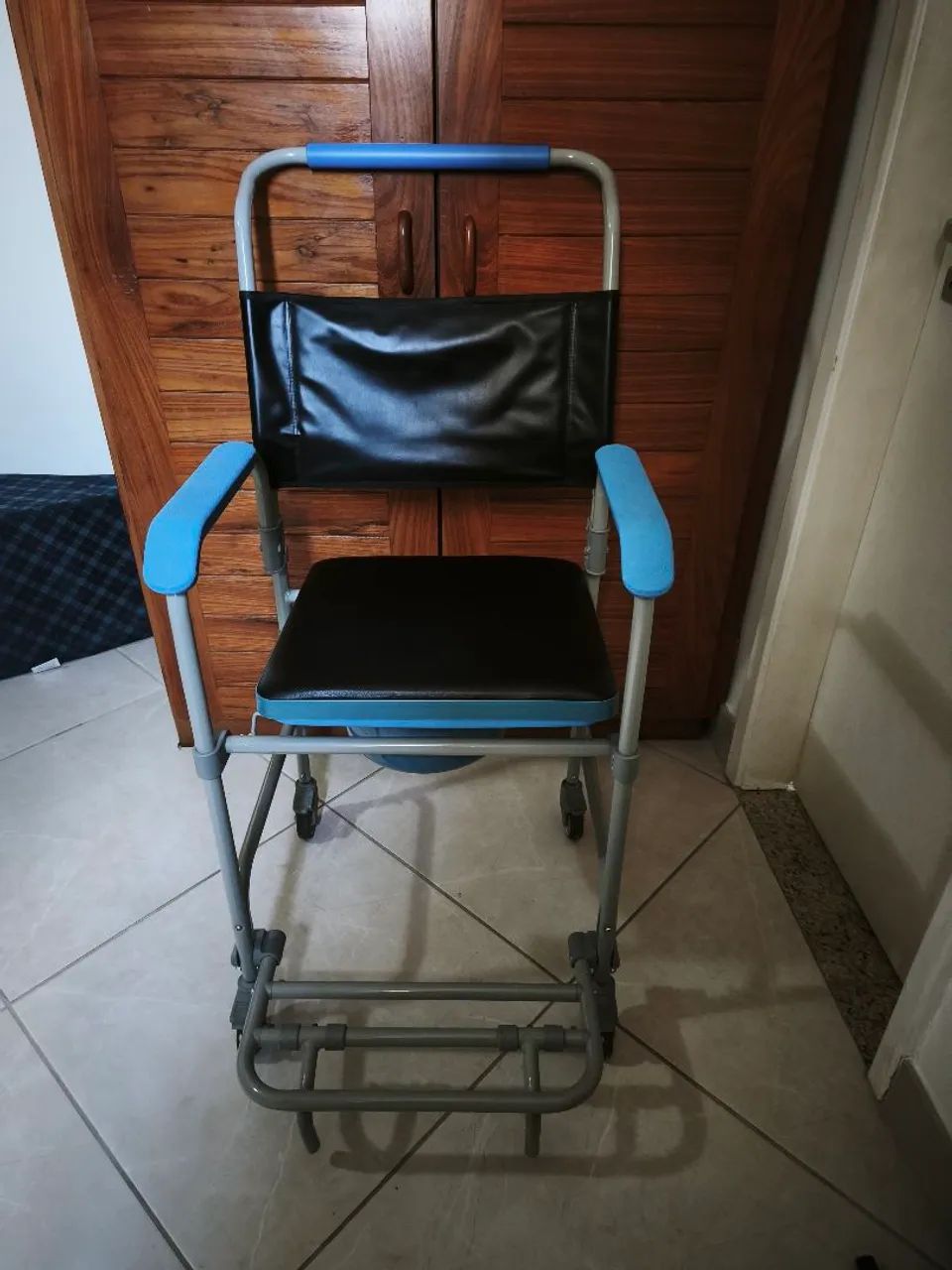 Cadeira de Banho Dellamed D50.  - Foto 4