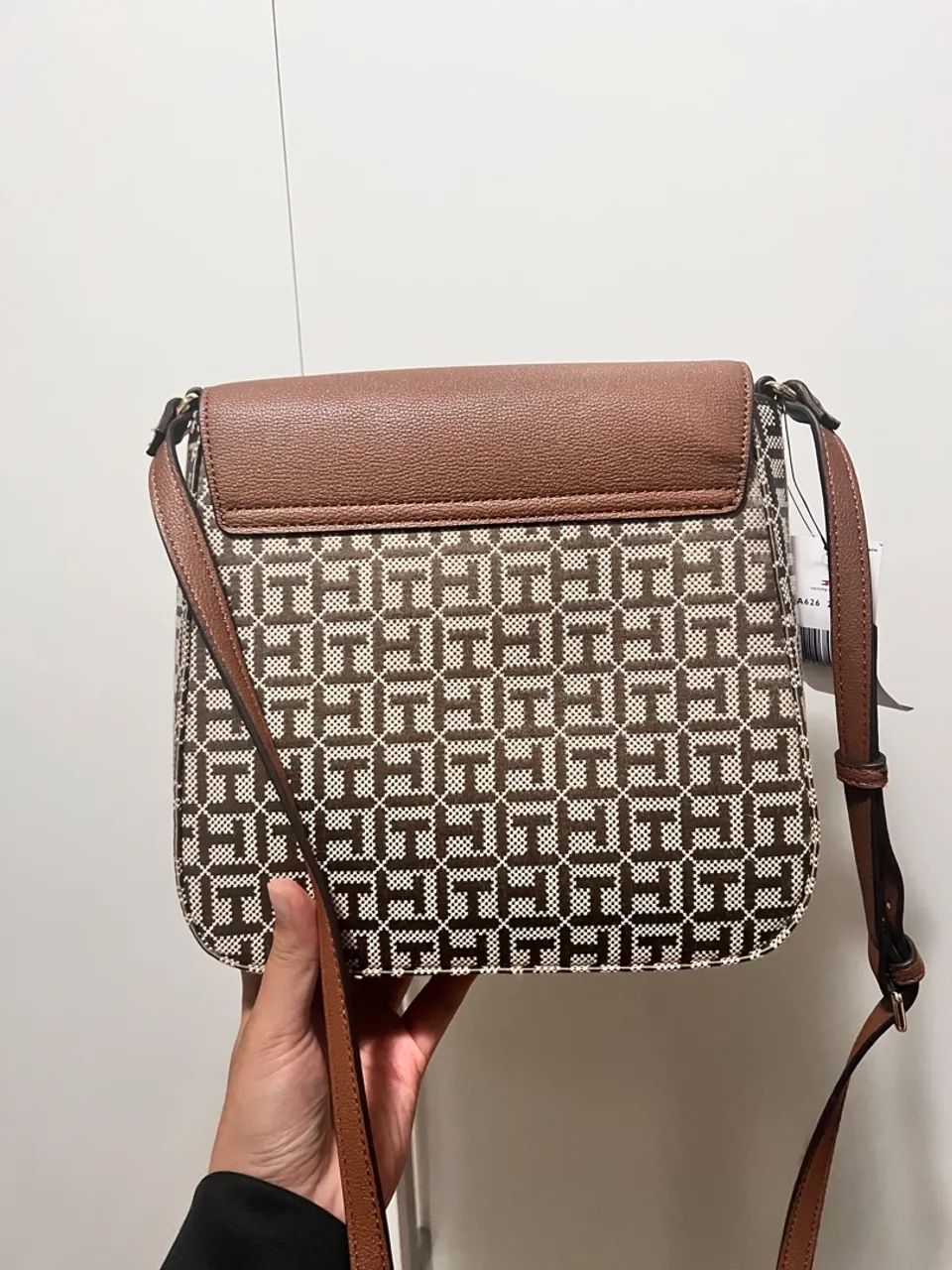 Bolsa Tommy Hilfiger Modelo transversal 
