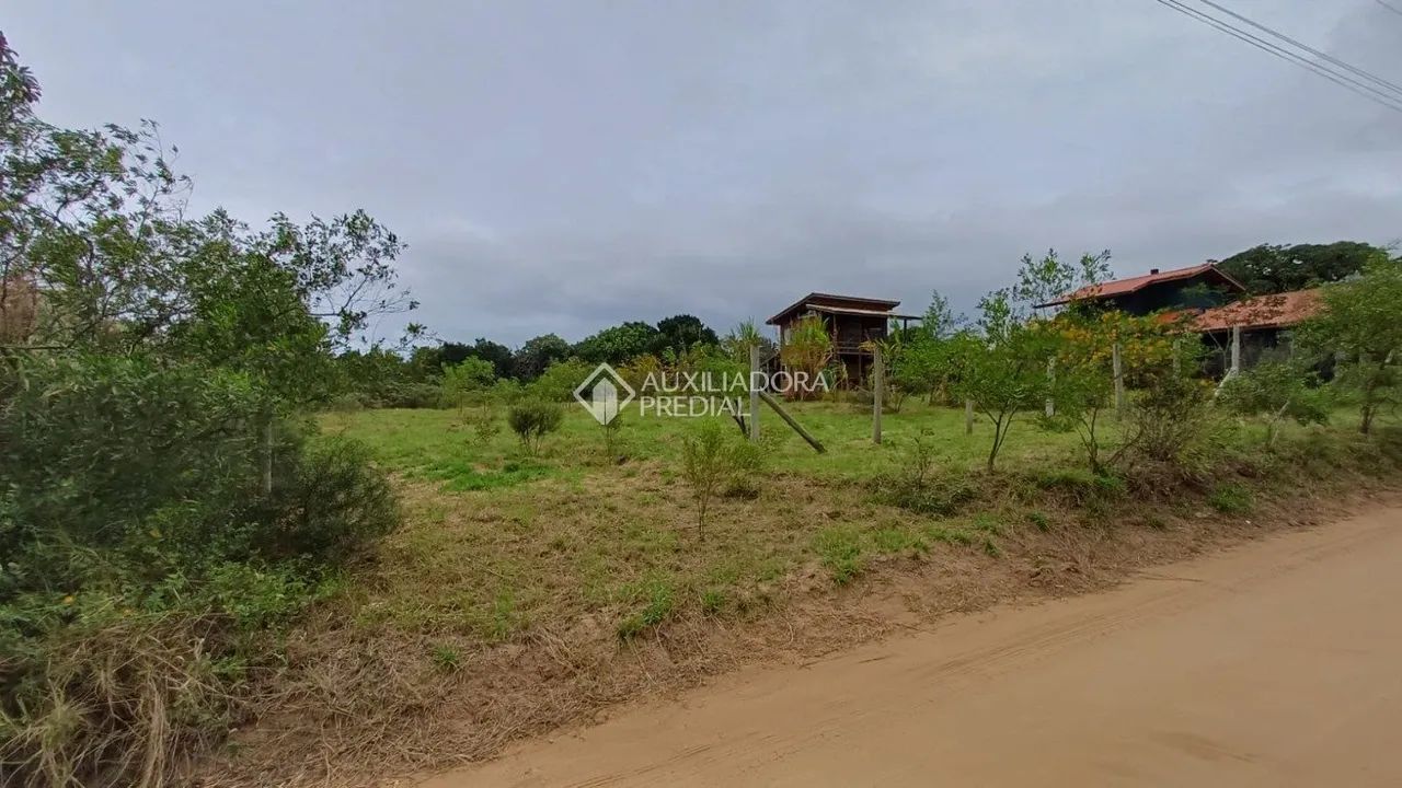 Terreno à Beira da Lagoa Doce no Arroio do Rosa - Imbituba/SC