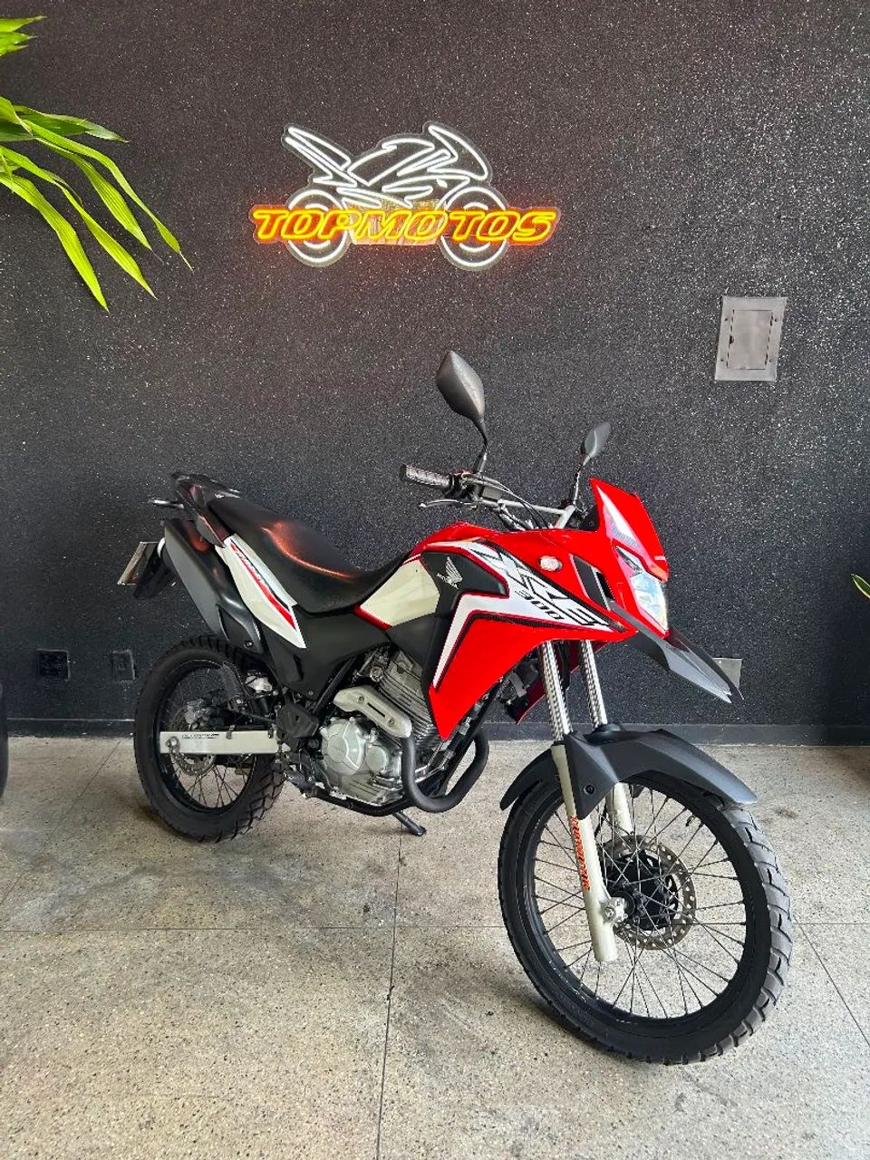 XRE 300 RALLY