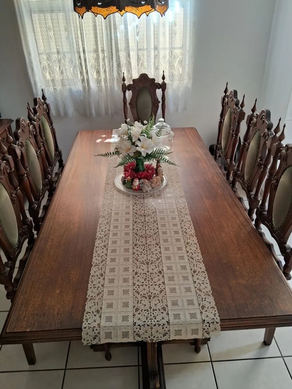 Cristaleira, Mesa com Cadeiras Móveis Colonial - Foto 3