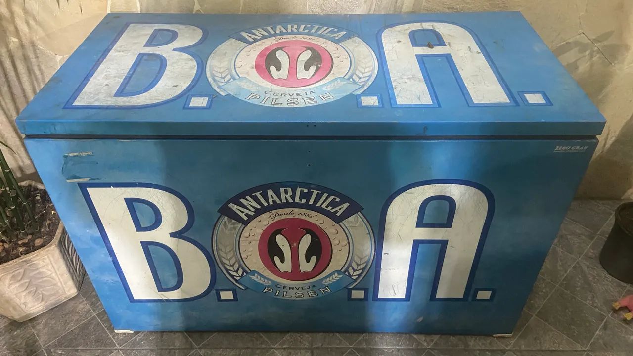Caixa térmica tipo freezer 
