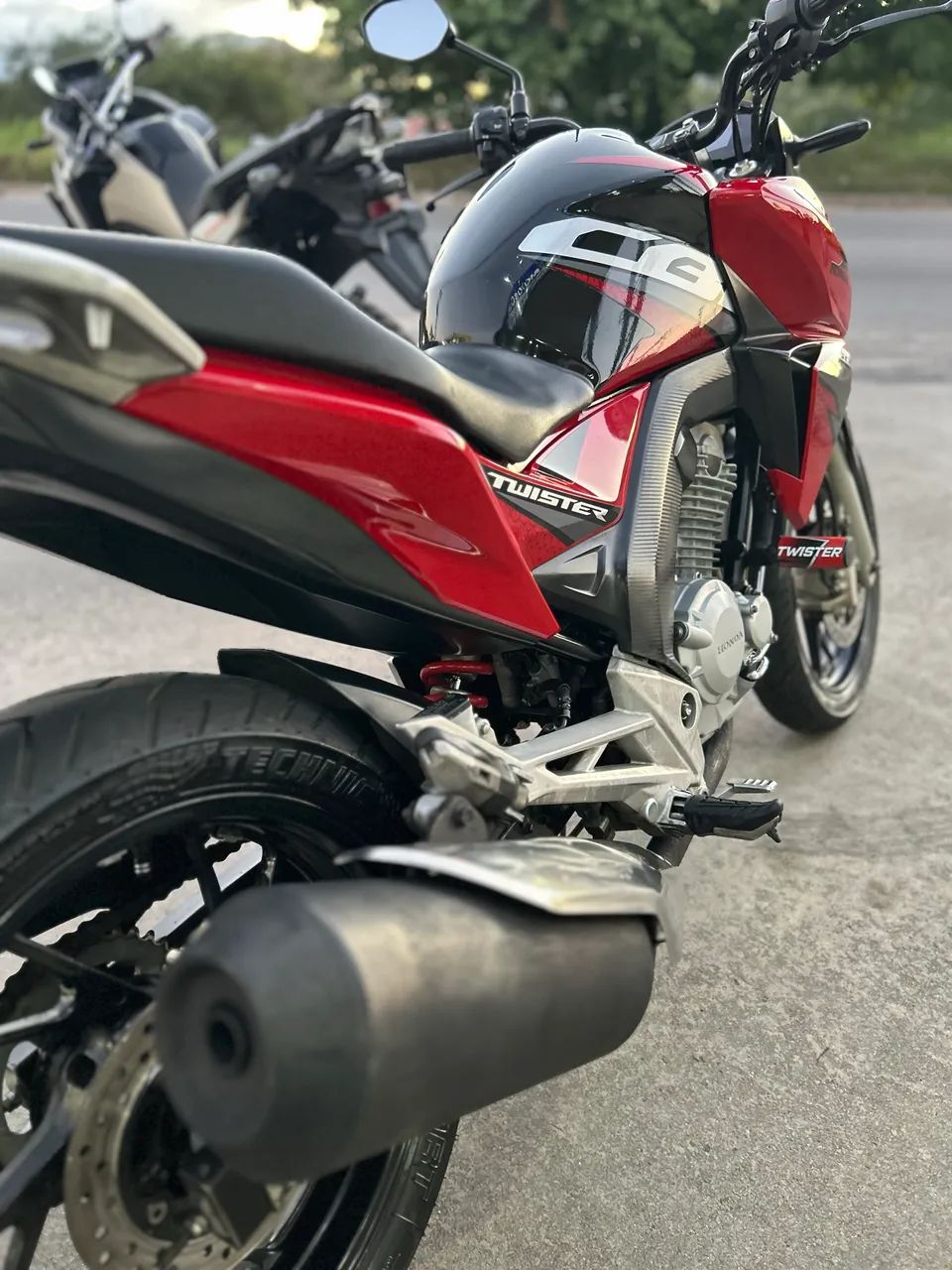 CB TWISTER 250F CBS(2019) - Foto 4