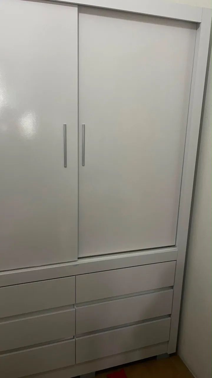 Guarda roupa Branco 