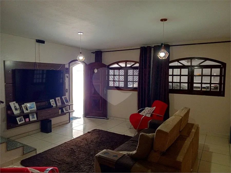 Casa em Aruja 3 Quartos 250m - Foto 3