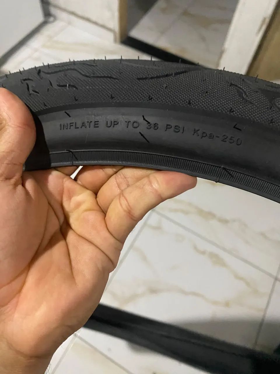 2 pneus novos - Foto 3
