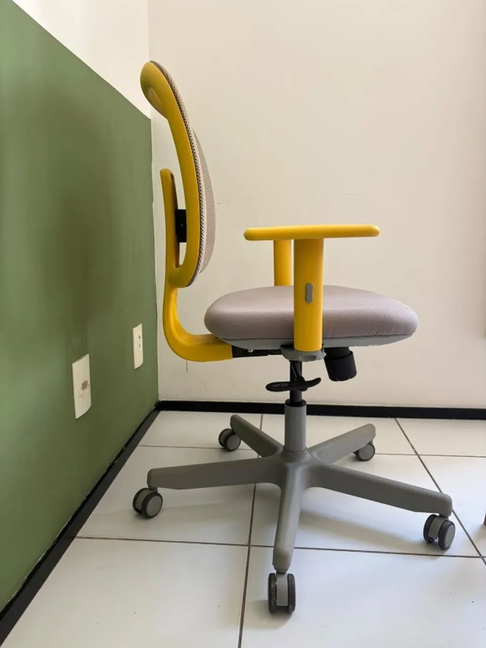 Cadeira de Escritório Flexform Dot Amarela  - Foto 2