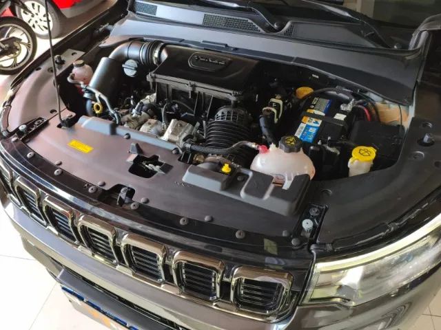 Jeep Compass Black Hurricane 2.0 4x4 TB Aut., foto 15 de 16