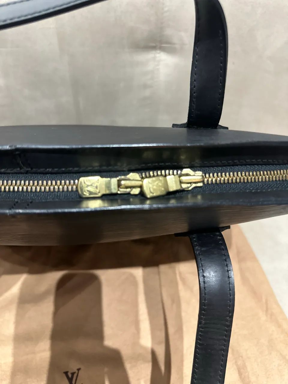 Louis Vuitton Epi Lussac com dustbag em excelente estado - Foto 2
