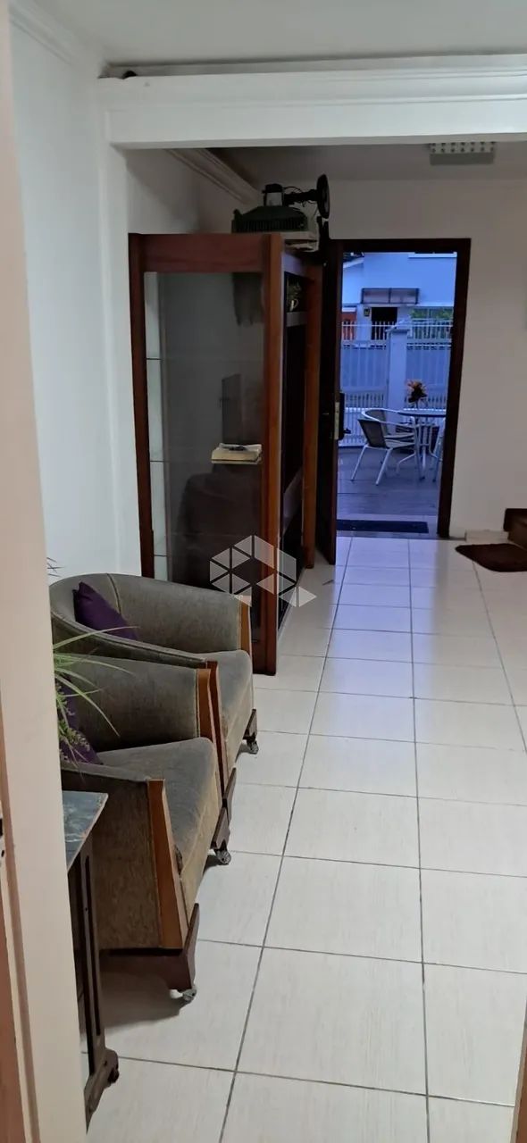Casa de 3 Pavimentos, Solarium e Terraço Panorâmico - Foto 4