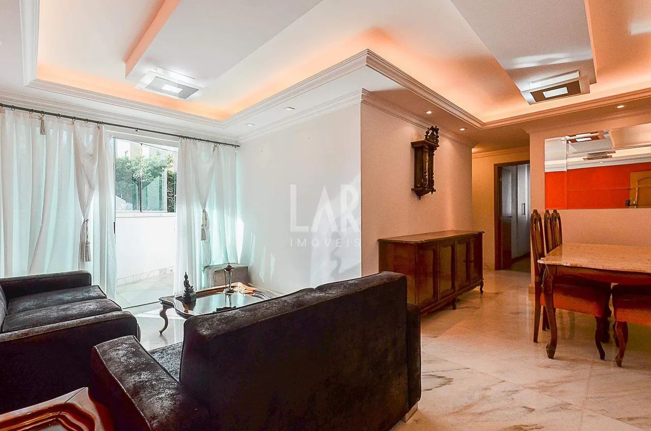 Apartamento com 4 Quartos e 3 banheiros à Venda, 130 m²
