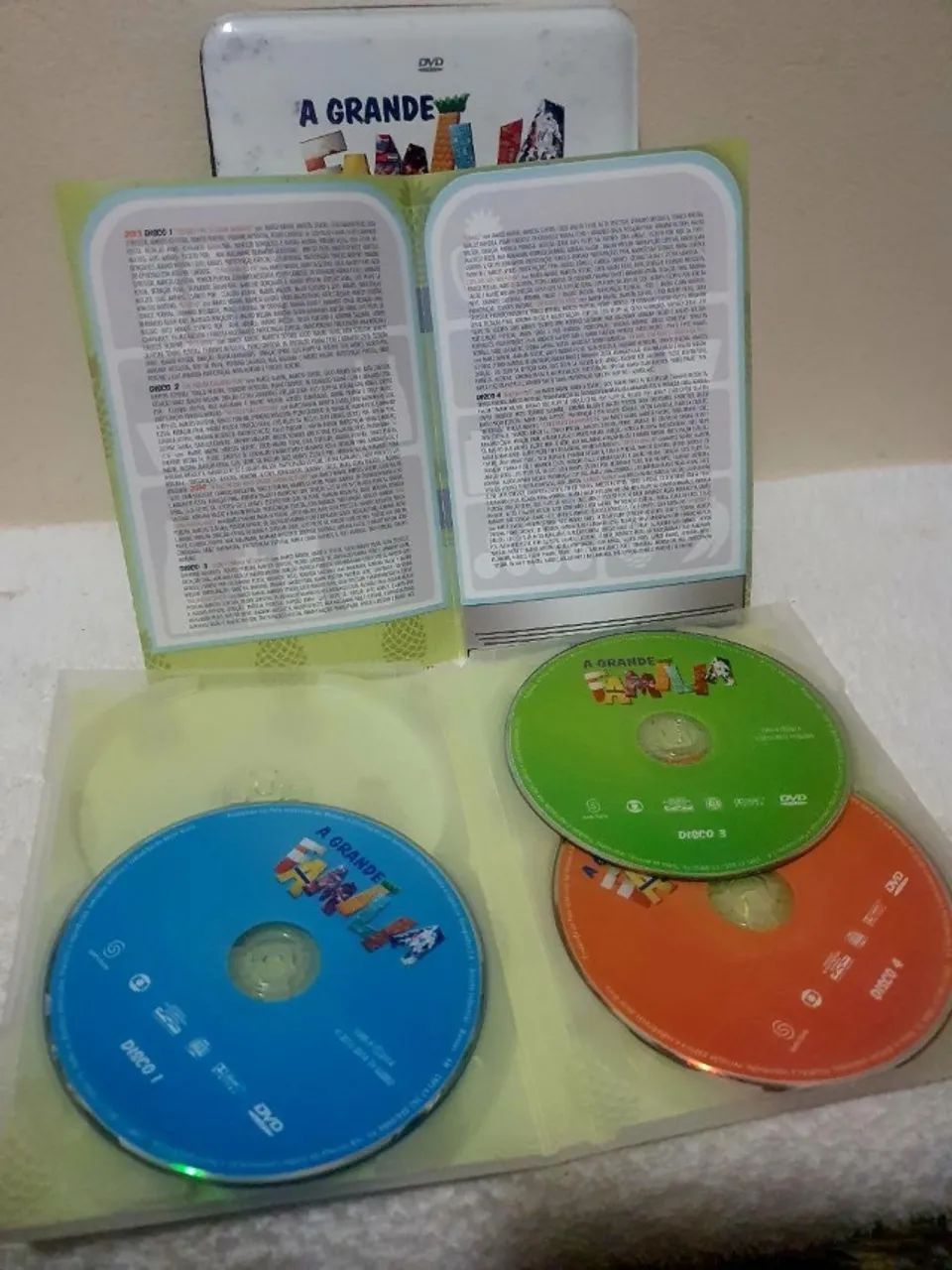 Box DVD A Grande Família com luva metal (lata) INCOMPLETO  com 3 discos Original - Foto 4
