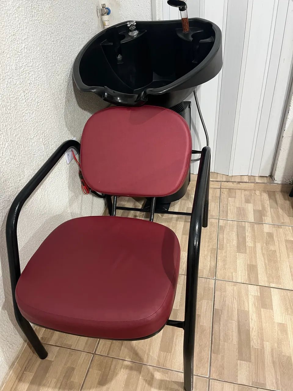 Vendo lavatório e cadeira  - Foto 3