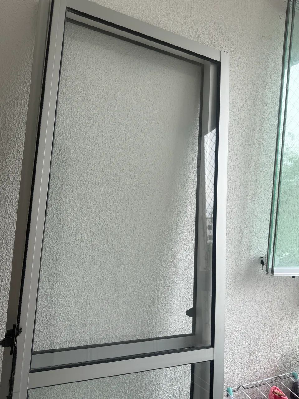 Porta de alumínio com vidro - Foto 2