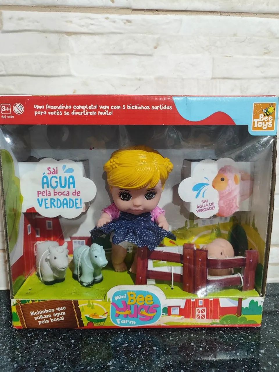 boneca Bee hugs