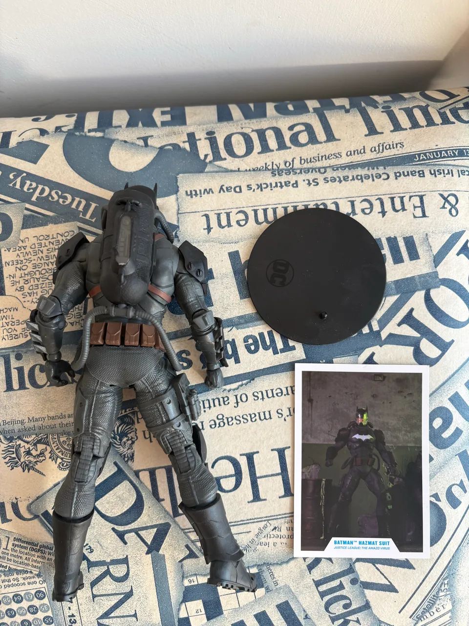 Batman HAZMAT SUIT Macfarlane DC - Foto 3