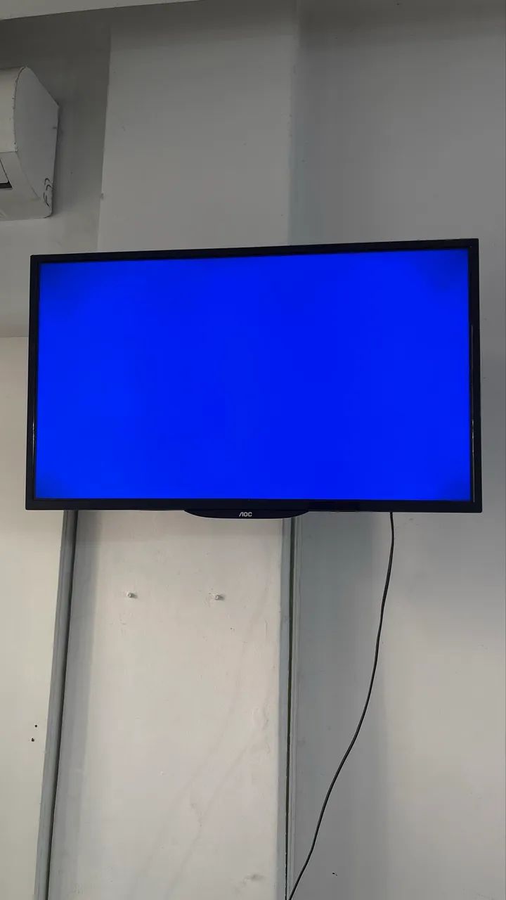Vendos TV AOC LED de 32 polegadas, modelo LE32D1452.