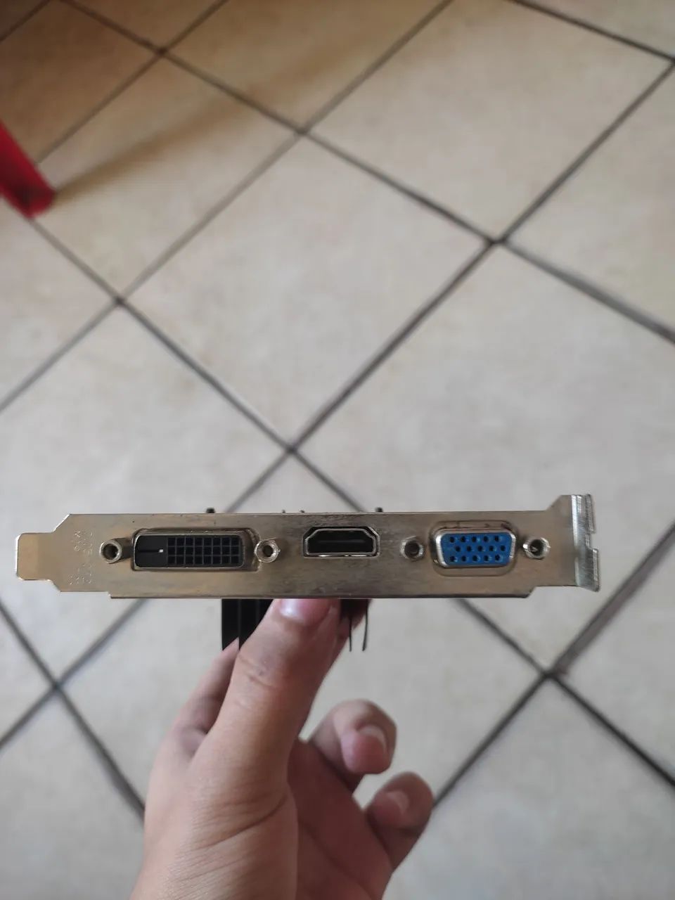 GT 730 - Foto 3