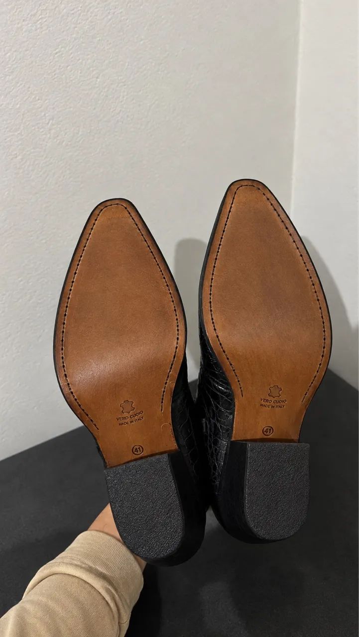 Bota de Couro Argentino Legítimo e solado de madeira  - Foto 3