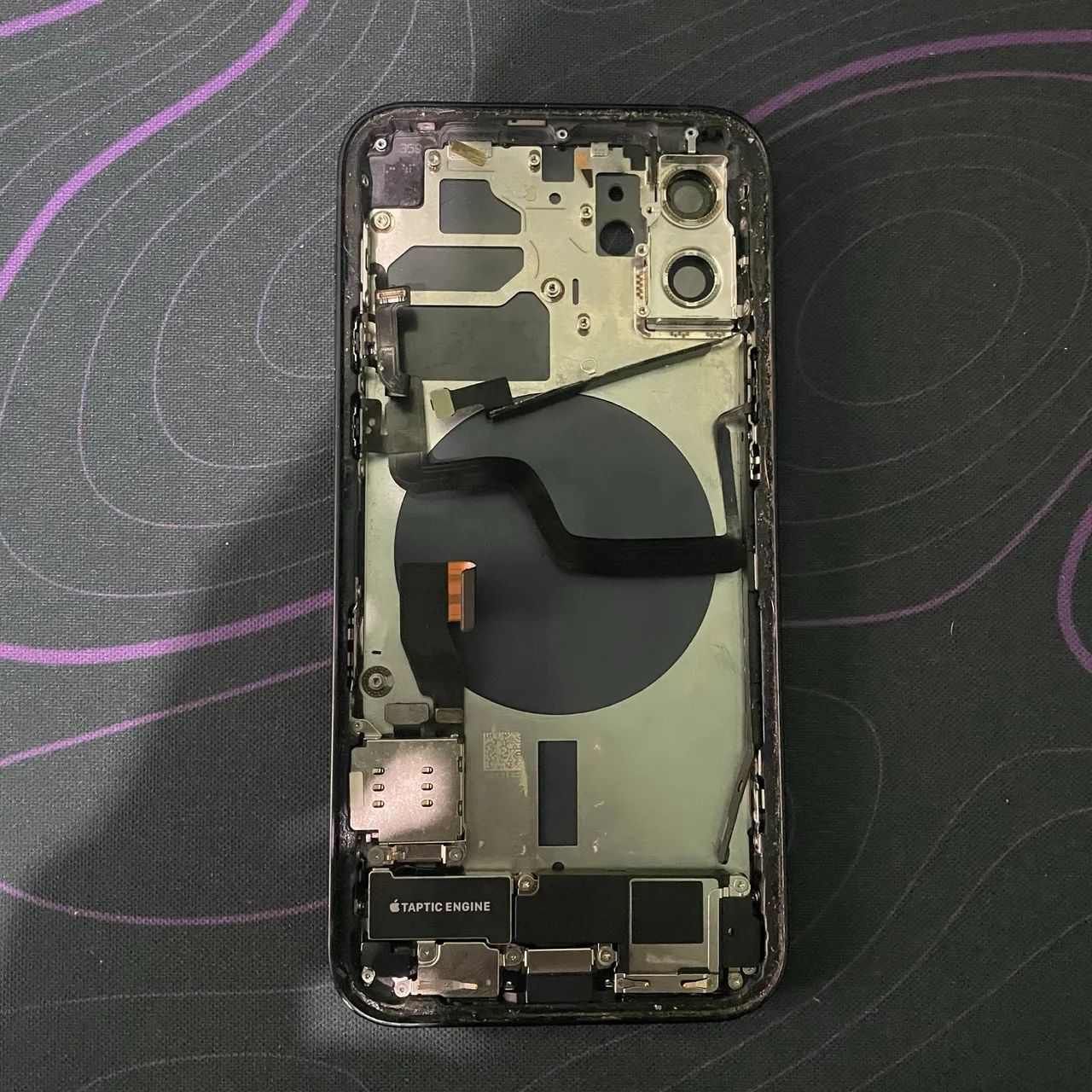Carcaça iPhone 12 com flex internos