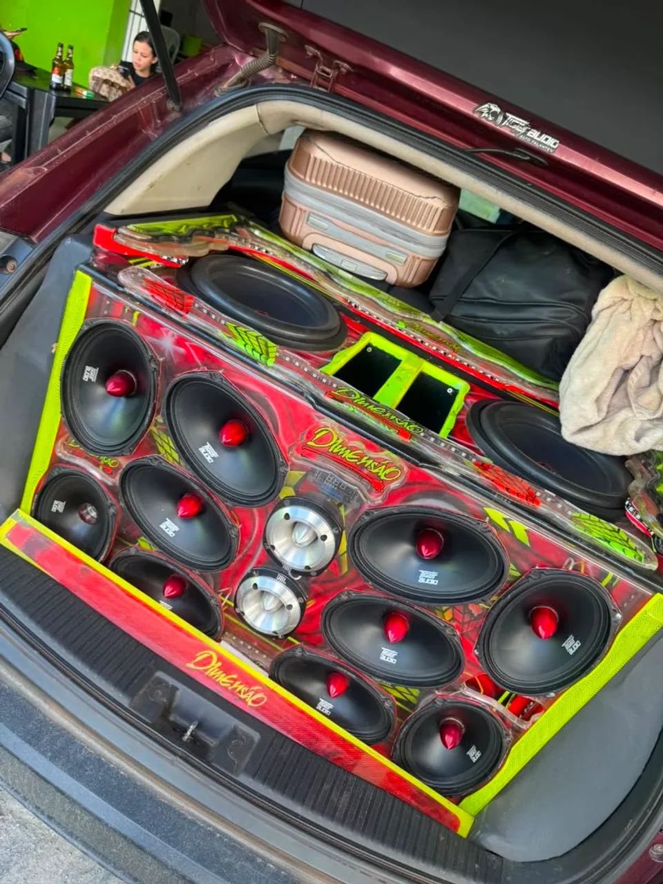 Som automotivo