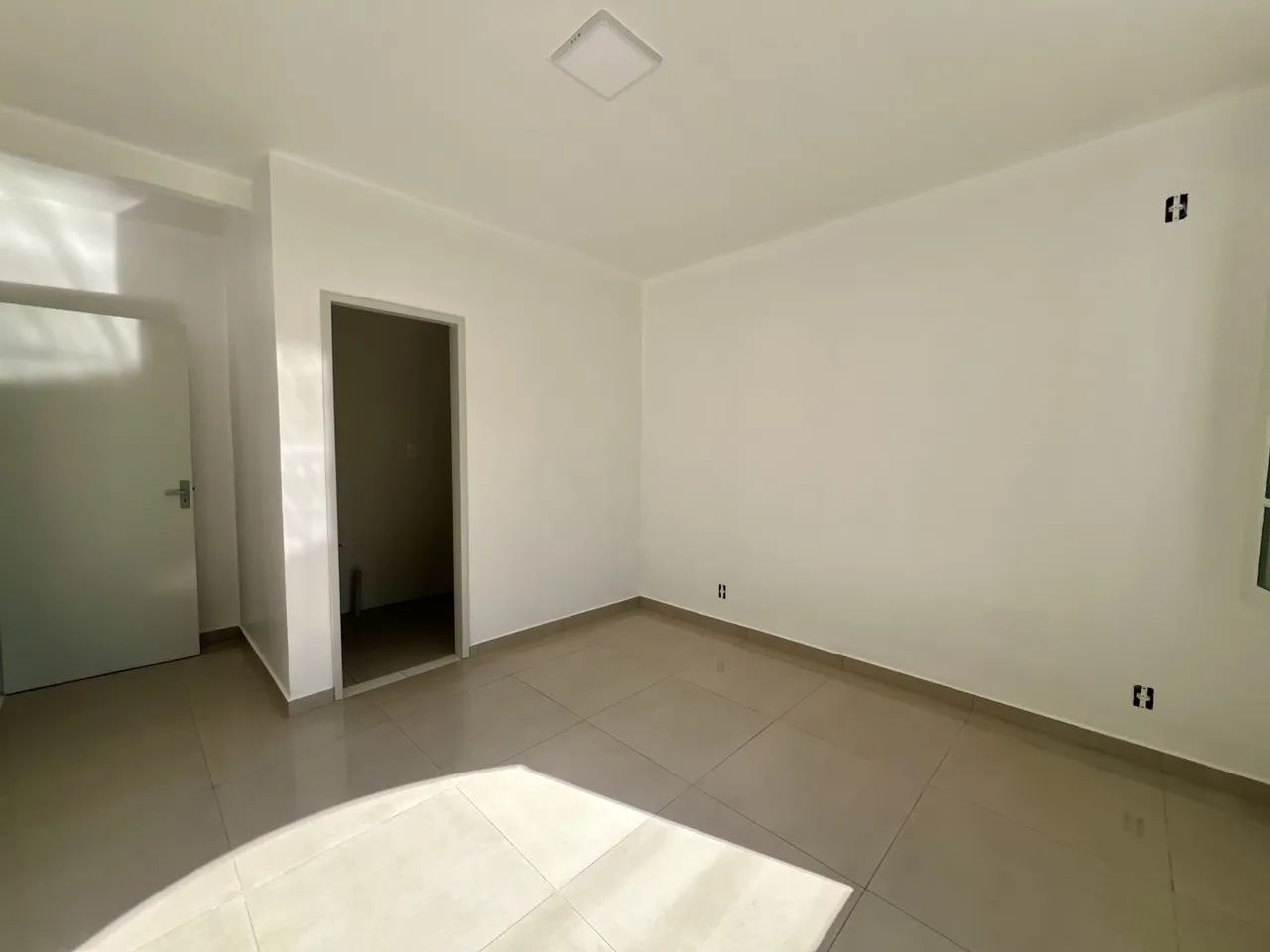 Linda casa na vila nova a poucos metros do mar  - Foto 5