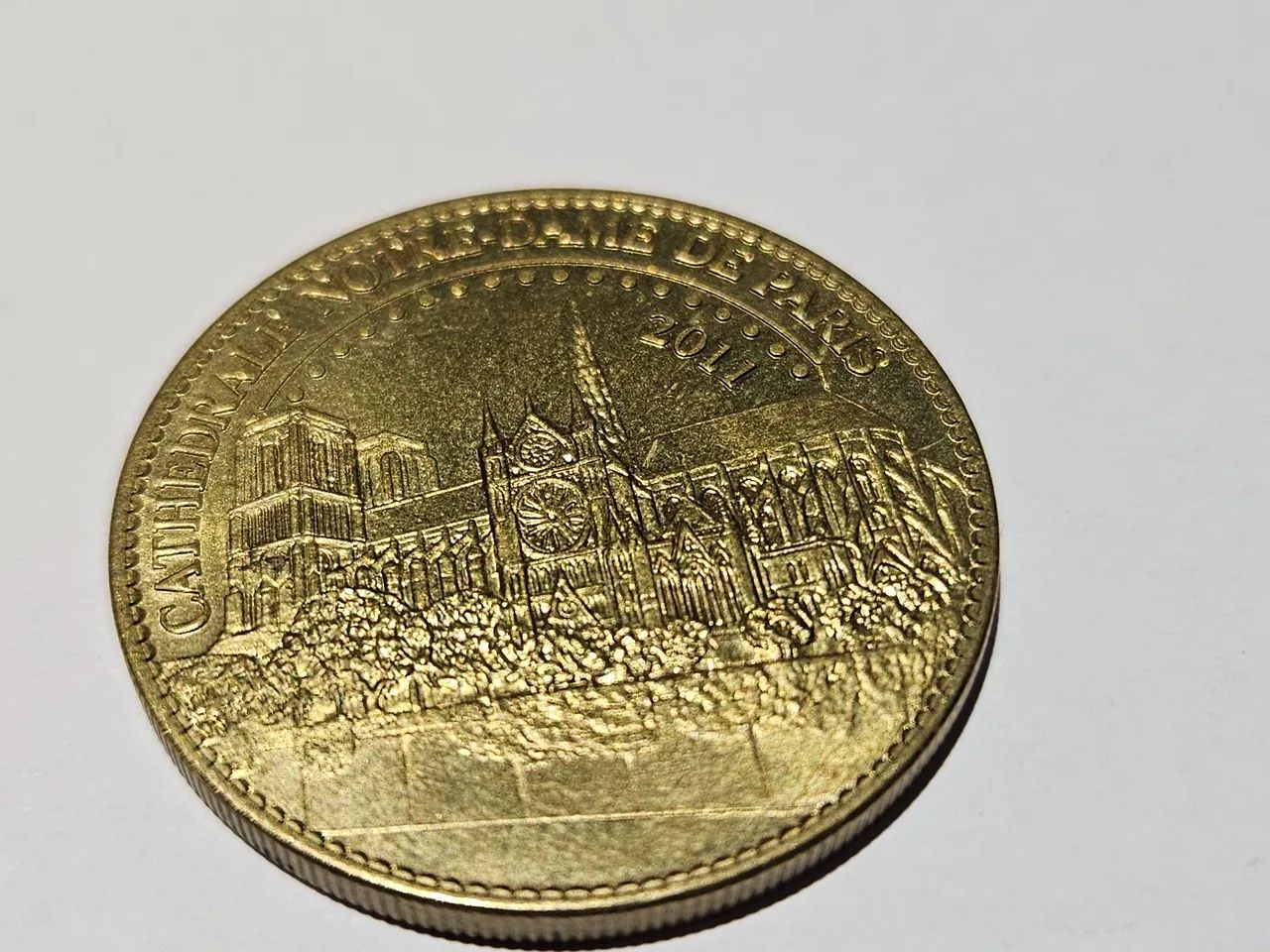 Moeda comemortiva Catedral Notre Dame - Foto 2