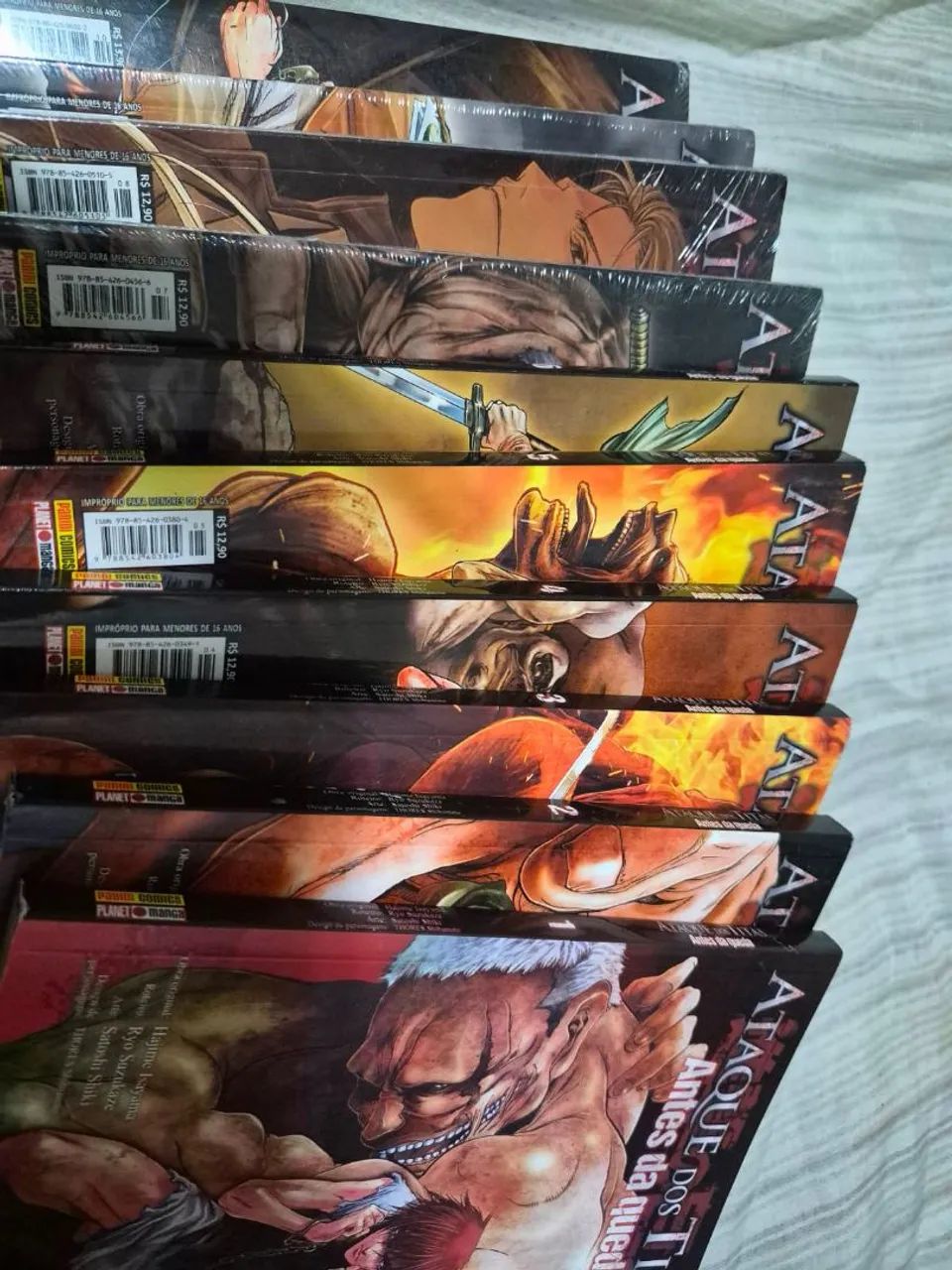 Mangás Attack on Titan - Antes da Queda - Foto 2