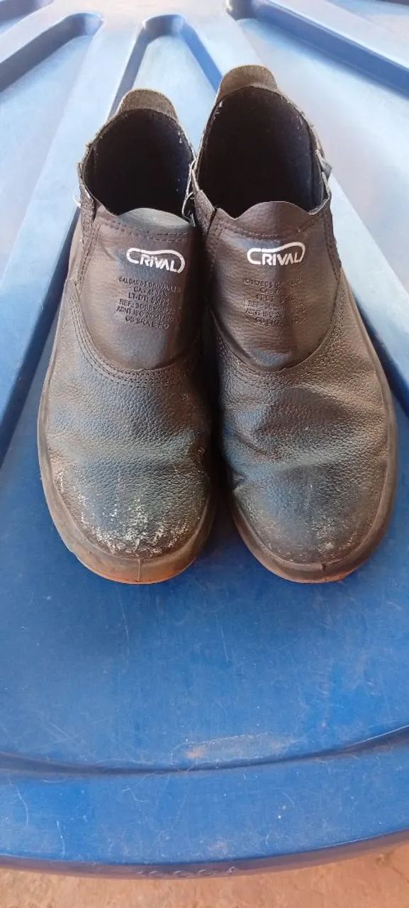 Bota de Serviço Profissional - Resistente e Confortável - Foto 2
