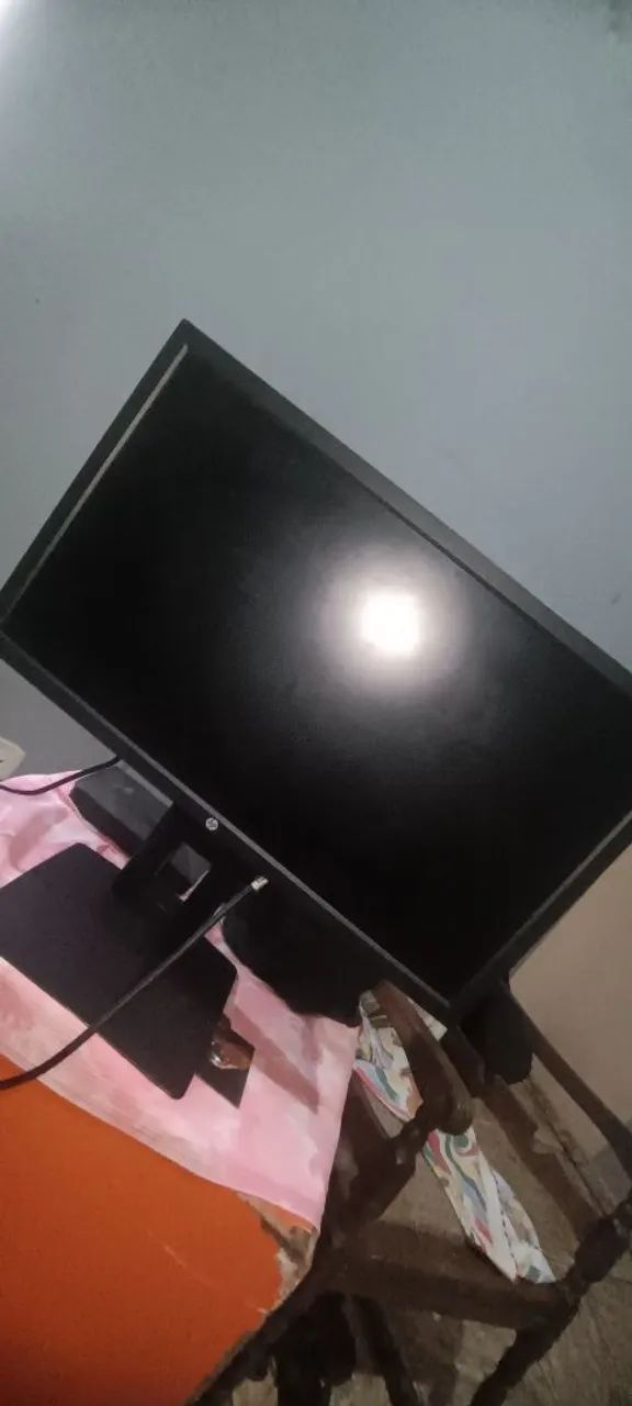 Monitor 21.5" HP V22B - Full HD IPS - Foto 3