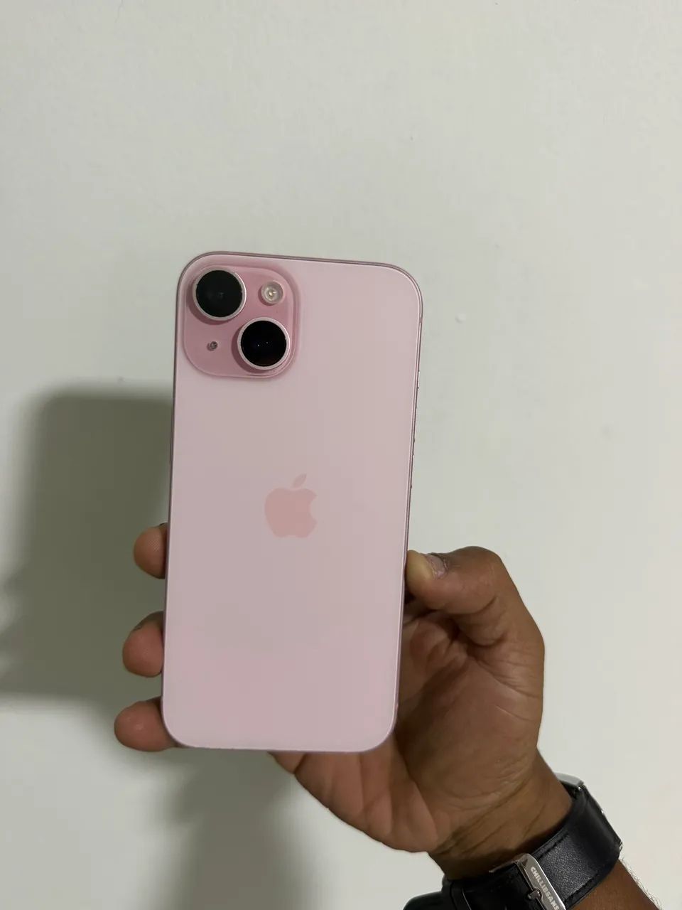 Vendo iPhone 15 rose, 128 Gb  - Foto 3