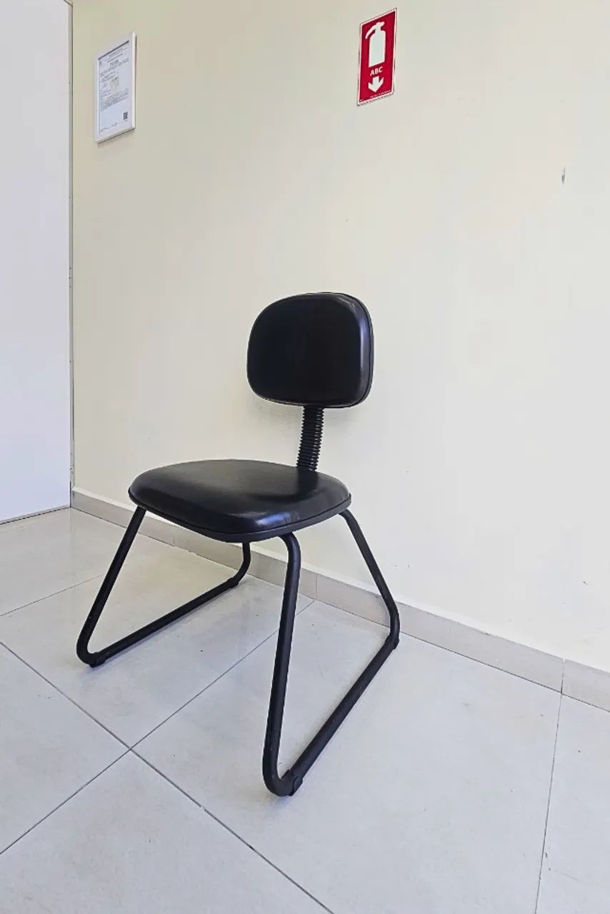 Cadeira estofada fixa - Foto 4