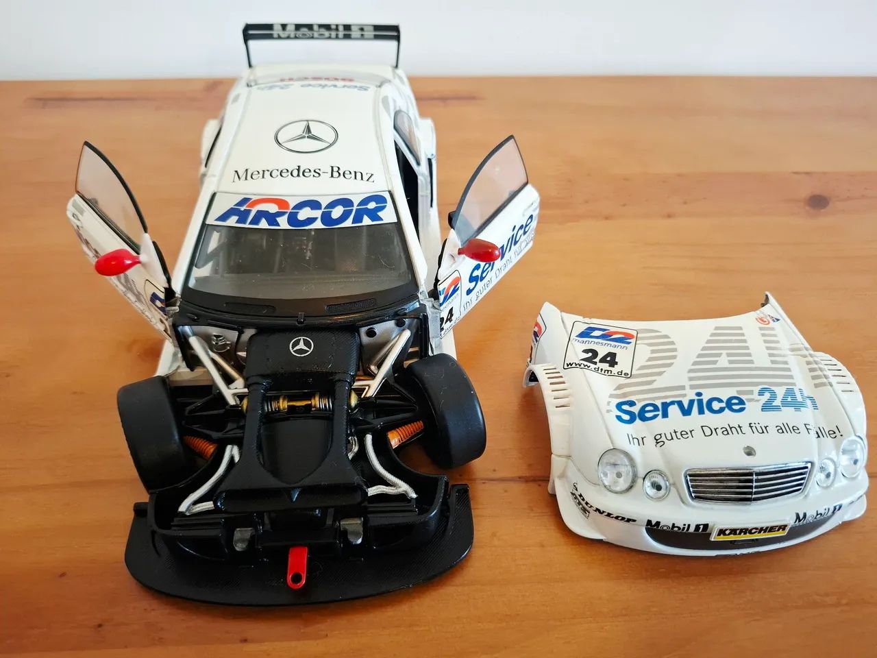 Miniatura Mercedes CLK DTM 1:18-Maisto - Foto 4
