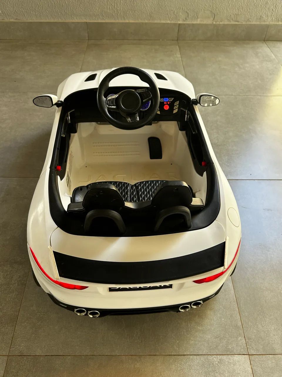 Carro elétrico infantil 