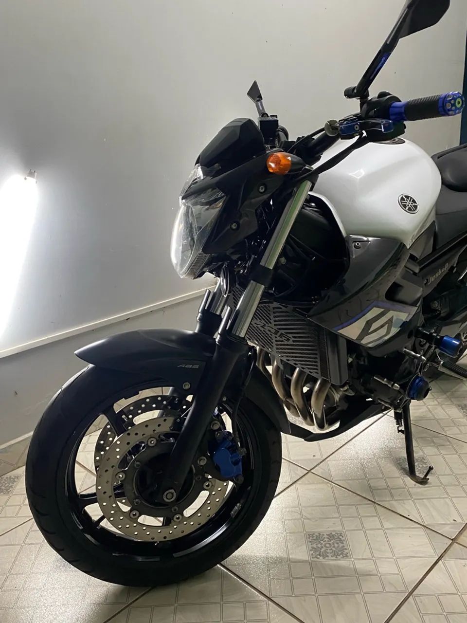 Yamaha XJ6 N 2017
