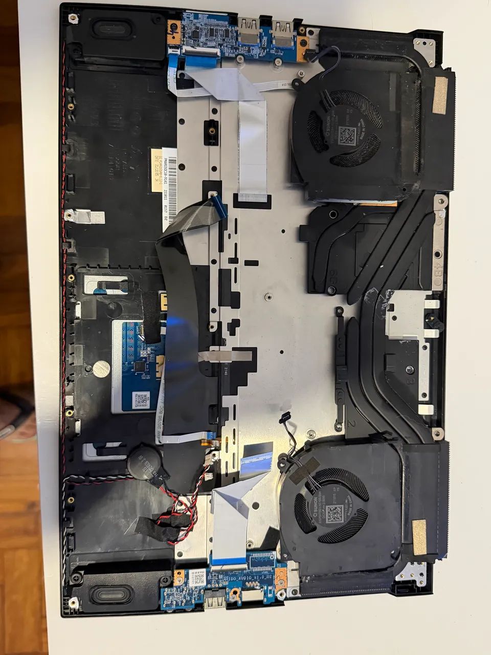 TECLADO E CARCAÇA E PEÇAS AVELL A70 MOB